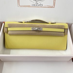 Kelly Cut 31 Epsom Jaune Poussin  (1Z) Palladium Hardware