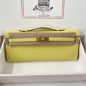 Kelly Cut 31 Epsom Jaune Poussin  (1Z) Gold Hardware