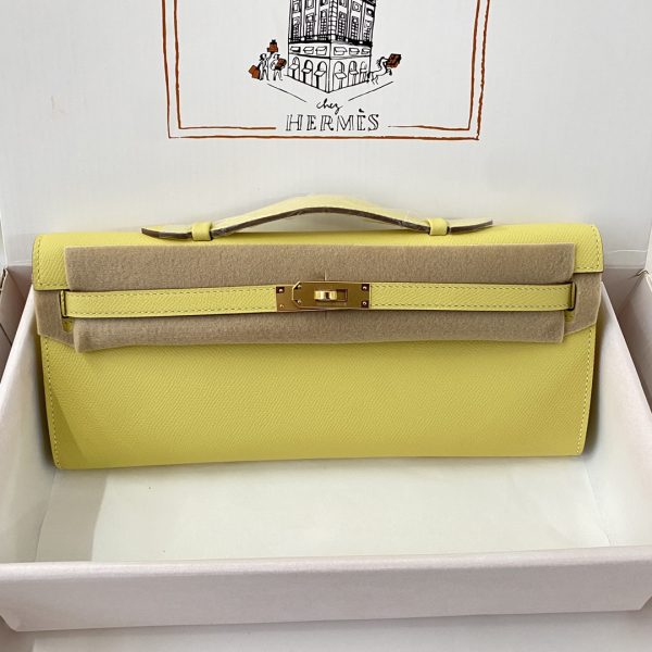 Kelly Cut 31 Epsom Jaune Poussin  (1Z) Gold Hardware