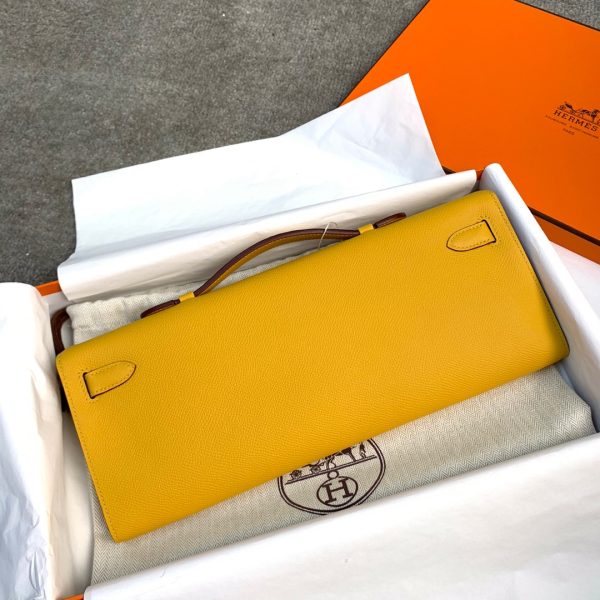 Kelly Cut 31 Epsom Jaune Amber  (9D) Palladium Hardware - Image 2