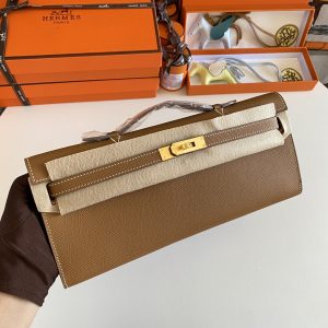 Kelly Cut 31 Epsom Gold  (37) Gold Hardware