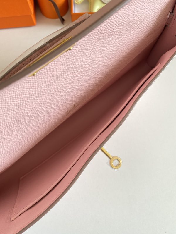 Kelly Cut 31 Epsom Rose Sakura (3Q) Gold Hardware - Image 6