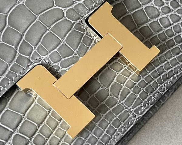Constance 19 Shiny Alligator Gris Tourterelle (81) Gold Hardware - Image 8