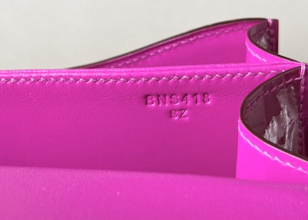 Constance 19 Shiny Alligator Rose Sheherazade (J5) Palladium Hardware - Image 5