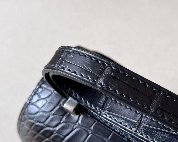 Constance 19 Matte Alligator Nior  (89) Palladium Hardware - Image 5