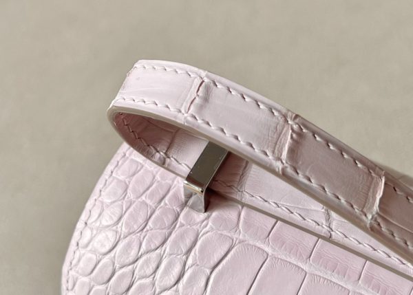 Constance 19 Matte Alligator Mauve Pale (09) Palladium Hardware - Image 8