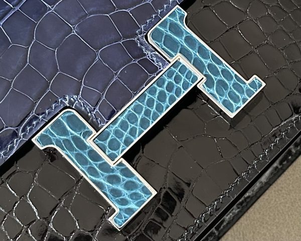 Constance 19 HSS Matte Alligator Bleu Baltique (8X),Nior(89) And Vert Rousseau(V0) Crocs Hardware - Image 9
