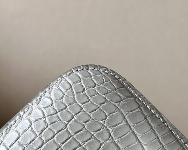 Constance 19 Matte Alligator Gris Perle(80) Palladium Hardware - Image 8