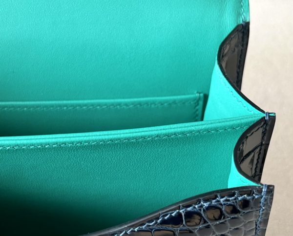 Constance 19 HSS Matte Alligator Vert Jade (O6),Vert Cypres(6O)  And Beige Sable(1I)  Crocs Hardware - Image 9