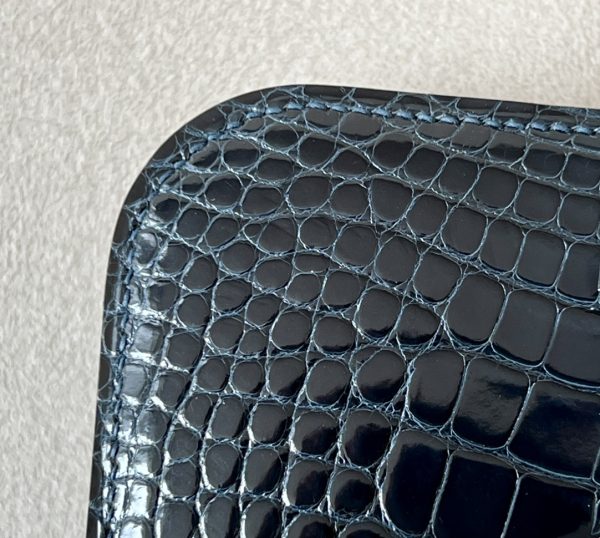 Constance 19 HSS Matte Alligator Vert Jade (O6),Vert Cypres(6O)  And Beige Sable(1I)  Crocs Hardware - Image 4