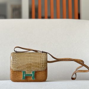 Constance 19 HSS Matte Alligator Caremel (28),Beige Sable(1I)  And Vert Cactus(1L)  Crocs Hardware