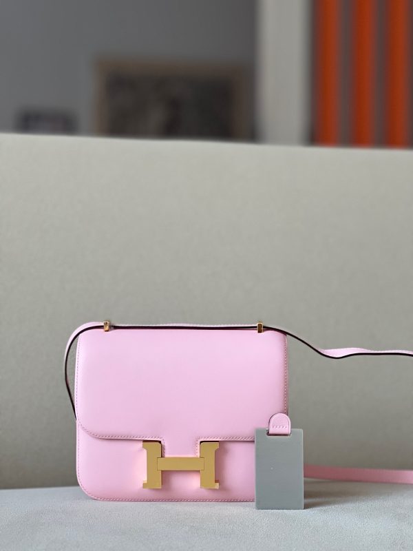 Constance 19 Swift Rose Sakura (3Q) Gold Hardware