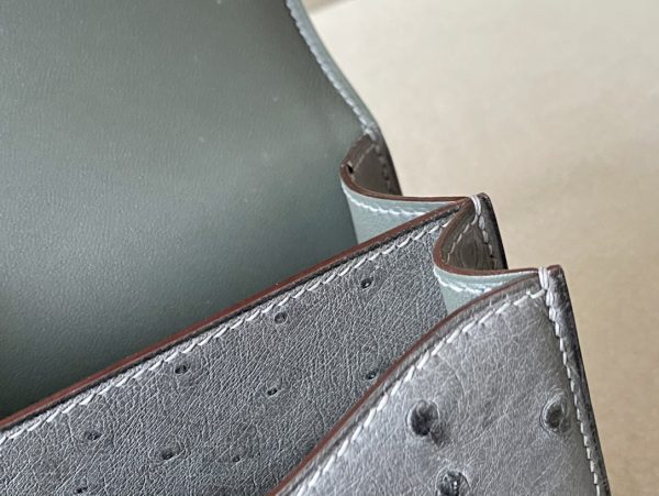Constance 19 Ostrich Gris Asphalte (M8) Palladium Hardware - Image 7