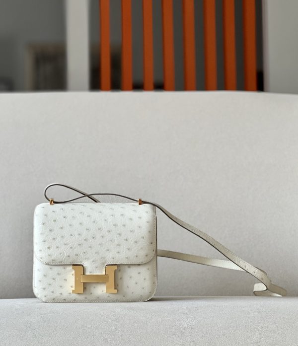 Constance 19 Ostrich Parchemin (3C) Gold Hardware