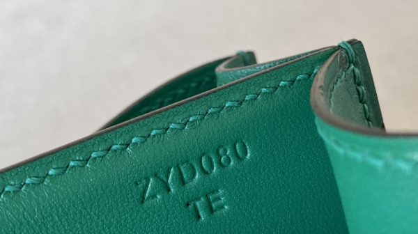 Constance 19 Ostrich Vert Vertigo (U4) Gold Hardware - Image 8