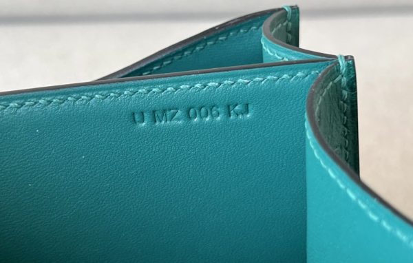 Constance 19 Ostrich Vert Vertigo (U4) Palladium Hardware - Image 6