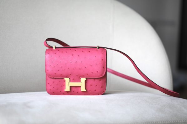Constance 19 Ostrich Rose Tyrien (E5) Gold Hardware