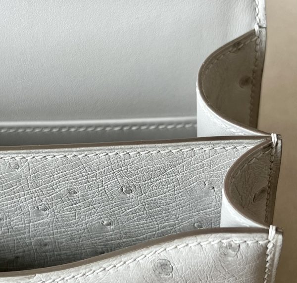 Constance 19 Ostrich Gris Perle (80) Gold Hardware - Image 9