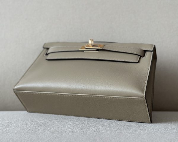 Kelly Pochette Swift Beige Marfa (8Q) Gold Hardware - Image 10