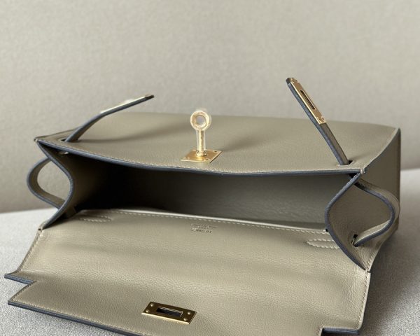Kelly Pochette Swift Beige Marfa (8Q) Gold Hardware - Image 4