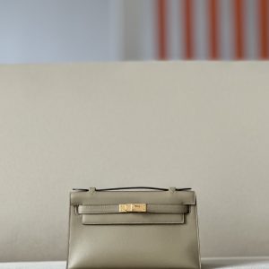 Kelly Pochette Swift Beige Marfa (8Q) Gold Hardware