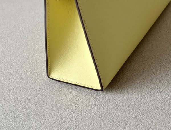 Kelly Pochette Swift Jaune Poussin (1Z) Palladium Hardware - Image 3