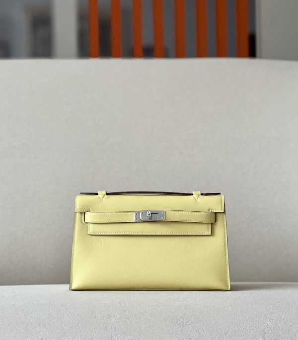 Kelly Pochette Swift Jaune Poussin (1Z) Palladium Hardware