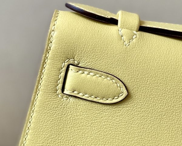 Kelly Pochette Swift Jaune Poussin (1Z) Gold Hardware - Image 8