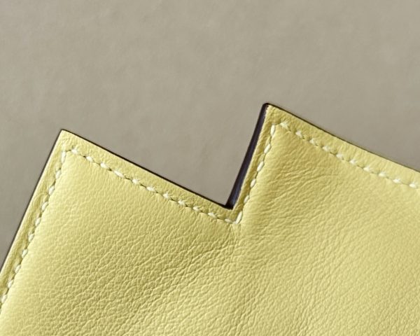 Kelly Pochette Swift Jaune Poussin (1Z) Gold Hardware - Image 6