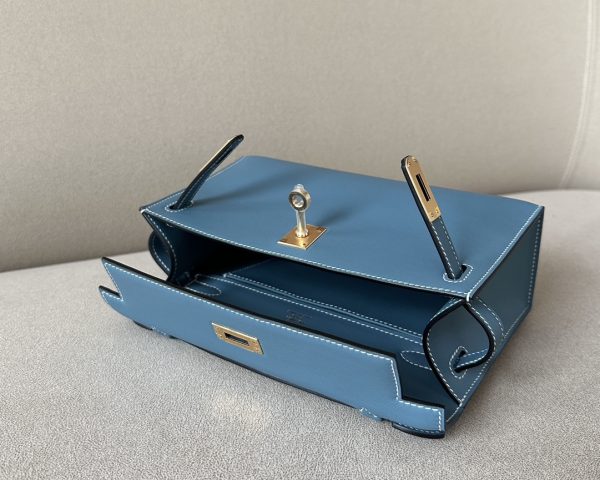Kelly Pochette Swift New Bleu Jean (D2) Gold Hardware - Image 10