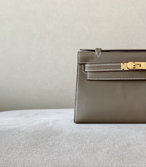 Kelly Pochette Swift Etoupe (18) Gold Hardware - Image 10