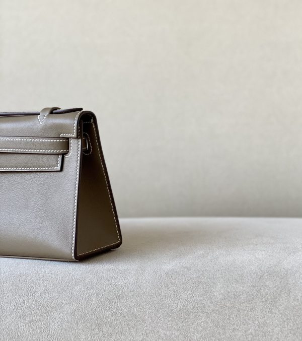 Kelly Pochette Swift Etoupe (18) Gold Hardware - Image 9