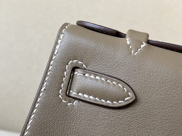 Kelly Pochette Swift Etoupe (18) Gold Hardware - Image 8