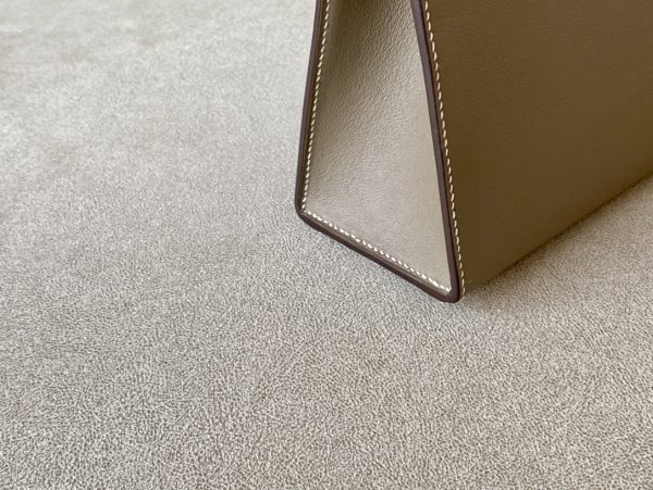 Kelly Pochette Swift Etoupe (18) Gold Hardware - Image 5