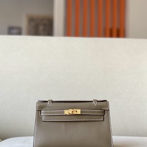 Kelly Pochette Swift Etoupe (18) Gold Hardware