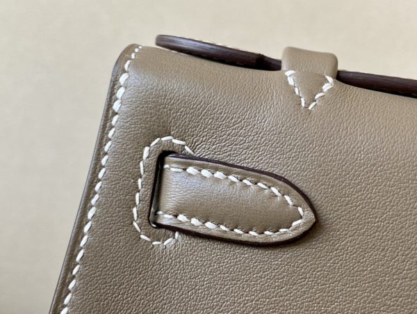 Kelly Pochette Swift Etoupe (18) Palladium Hardware - Image 8