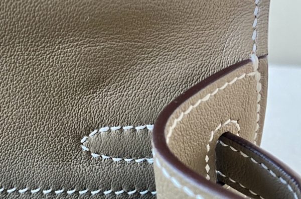 Kelly Pochette Swift Etoupe (18) Palladium Hardware - Image 7