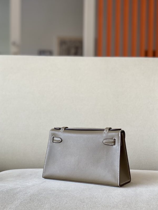 Kelly Pochette Swift Etoupe (18) Palladium Hardware - Image 2