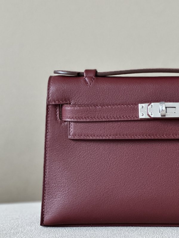 Kelly Pochette Swift Rouge H (55) Palladium Hardware - Image 10