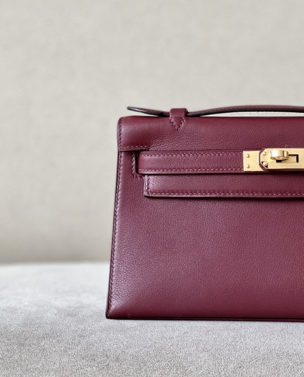 Kelly Pochette Swift Rouge H (55) Gold Hardware - Image 10