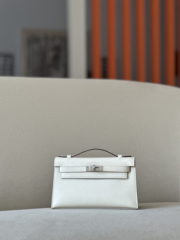 Kelly Pochette Swift Nata  (I2) Palladium Hardware