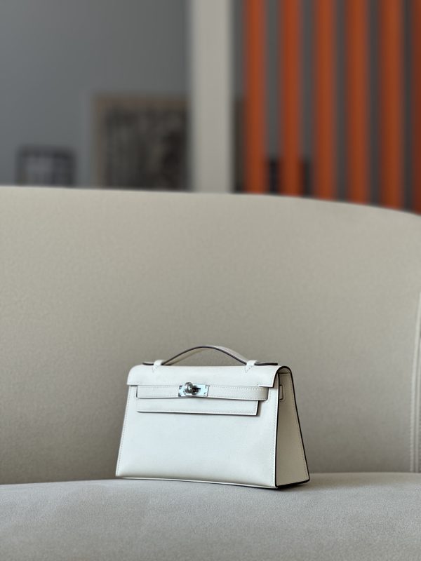 Kelly Pochette Swift Nata  (I2) Palladium Hardware - Image 2