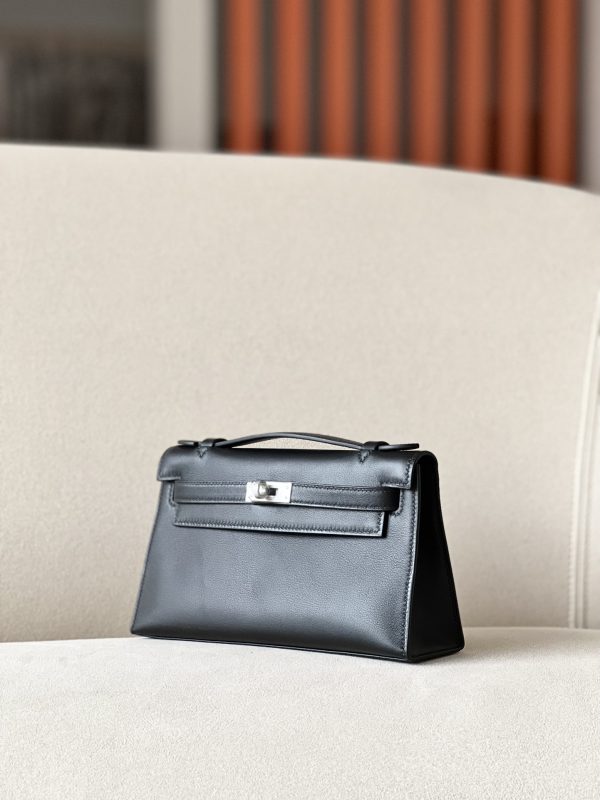 Kelly Pochette Swift Nior (89) Palladium Hardware - Image 3
