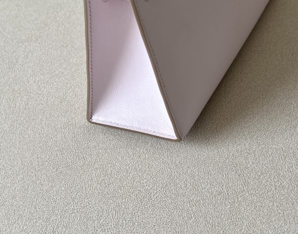 Kelly Pochette Swift Mauve Pale (09) Gold Hardware - Image 4
