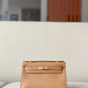 Kelly Pochette Swift Chai (0M) Gold Hardware