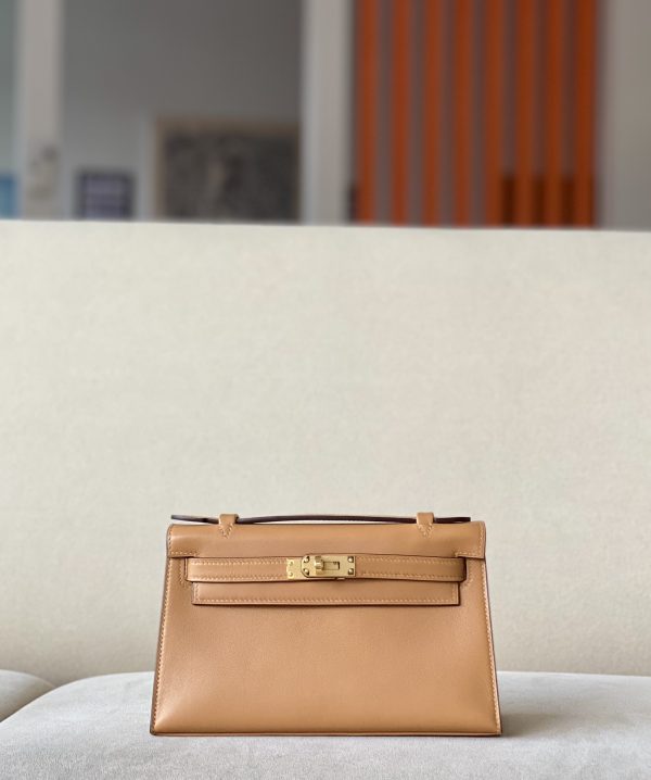 Kelly Pochette Swift Chai (0M) Gold Hardware