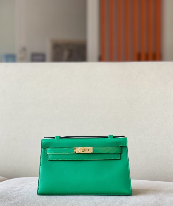 Kelly Pochette Swift bambou (1K) Palladium Hardware
