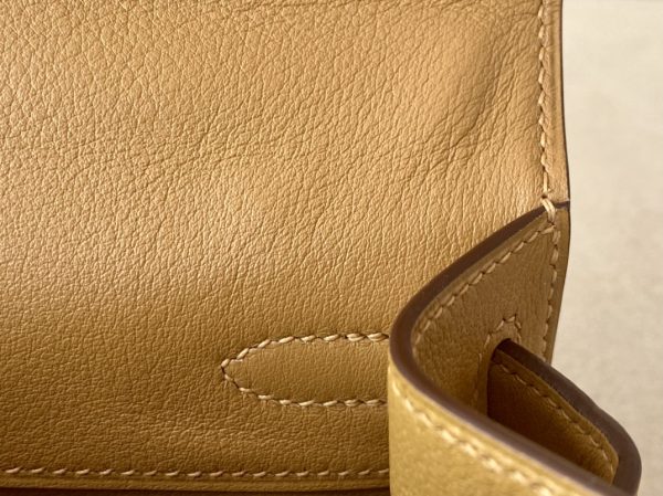 Kelly Pochette Swift Biscuit (4B) Palladium Hardware - Image 7