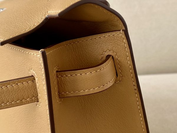 Kelly Pochette Swift Biscuit (4B) Palladium Hardware - Image 6