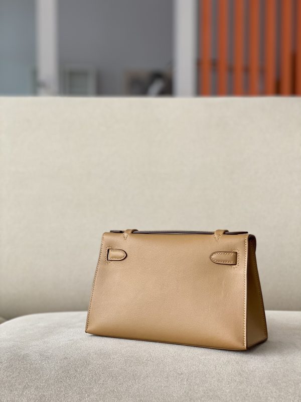 Kelly Pochette Swift Biscuit (4B) Palladium Hardware - Image 2